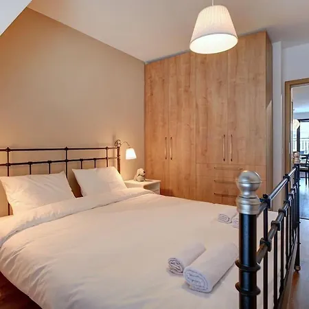 Spacious Office With Secure Garage In Apartment Sofia